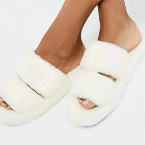 Fabletics Snug Lounge Slippers Sz 9 - Picture 1 of 10
